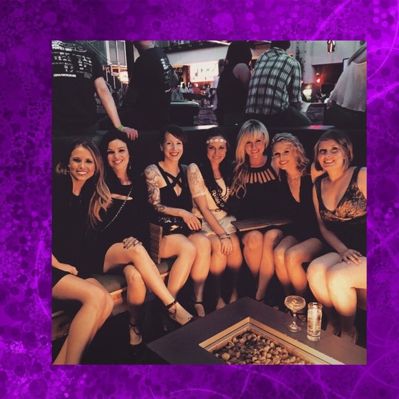 YA Los Angelas Mini Dress - WORN ONCE! - Picture 6 of 6